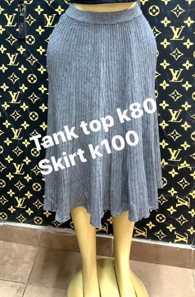Grey skirt