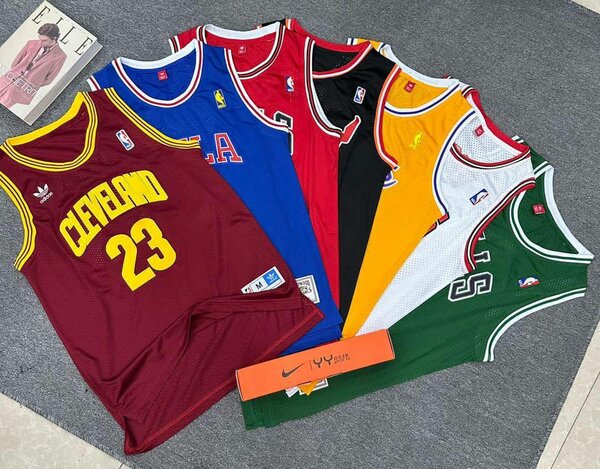 T-Shirt basket