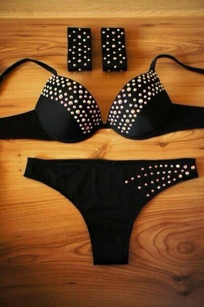 UNDER WEAR