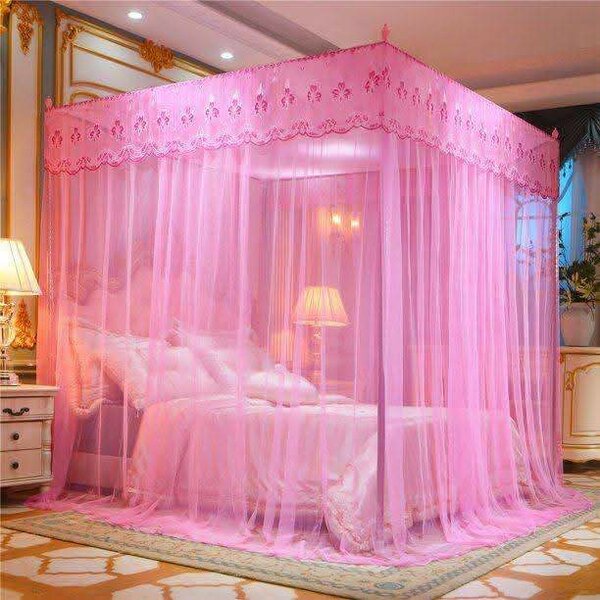Square mosquito nets