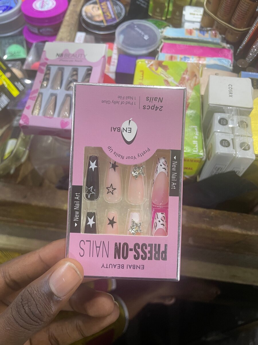 Faux ongles