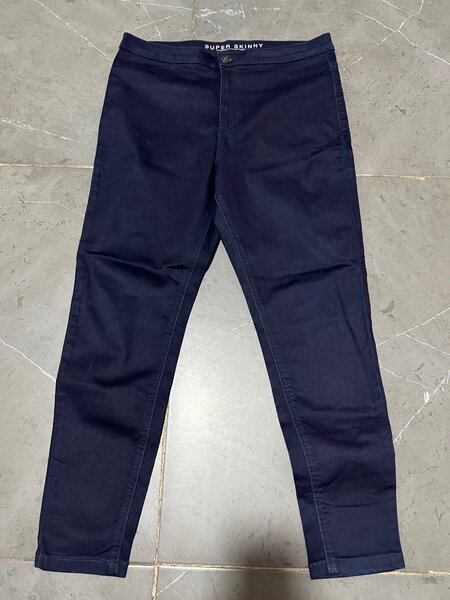 Skinny jeans