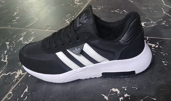 Baskets noires élégantes homme
