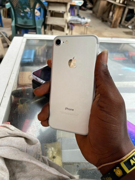 iPhone 7G