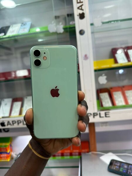 iPhone 11
