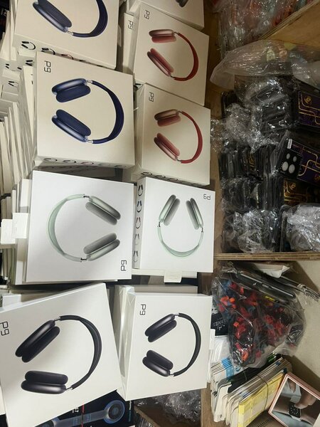 P 9 Headset