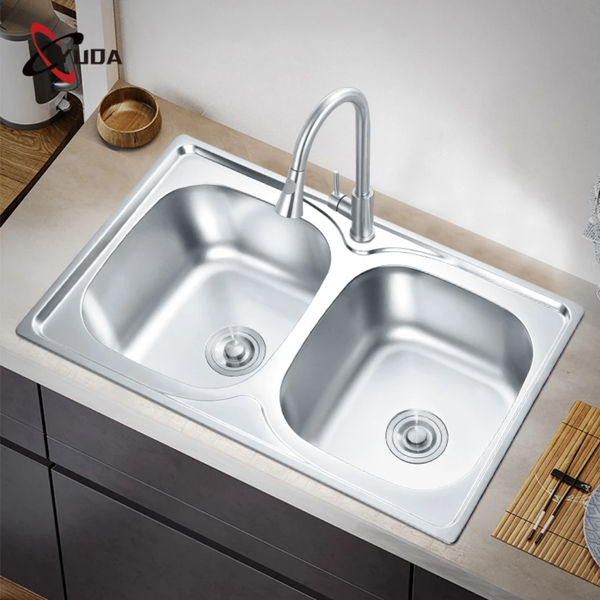 Evier de cuisine double bacs inoxydable