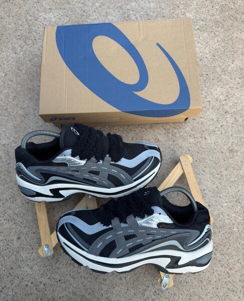 Chaussures asics