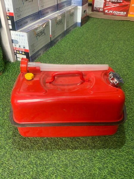 Fuel reservoir tank