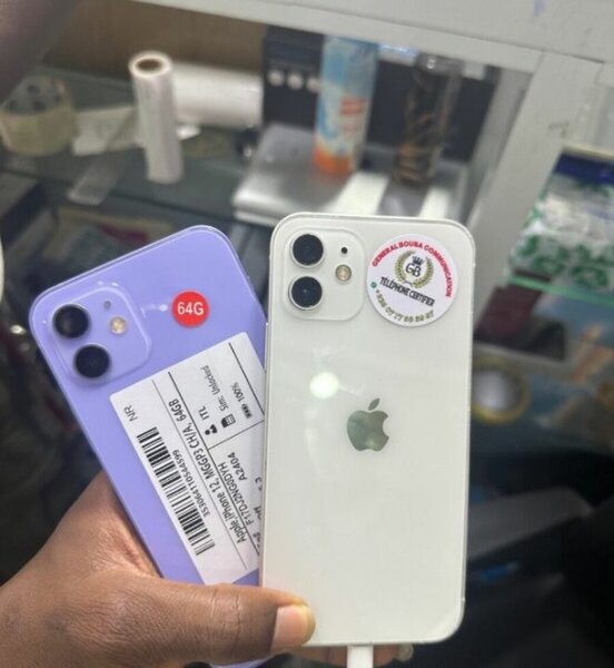 iPhone 64GB Dual Camera