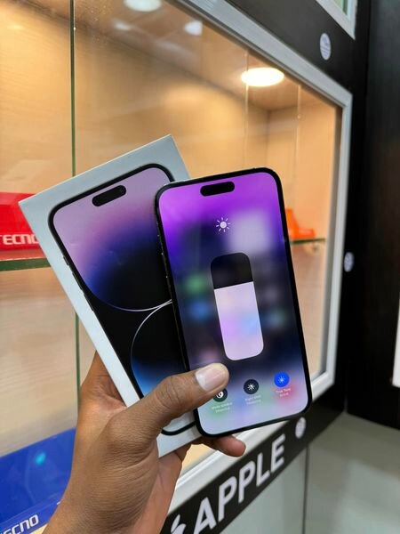 iPhone 14 Pro Max 128giga rien à signalé 