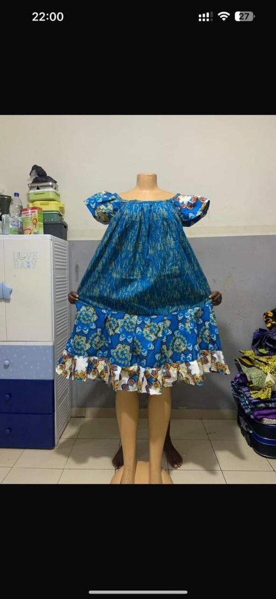 Robe disponible a 7000fr