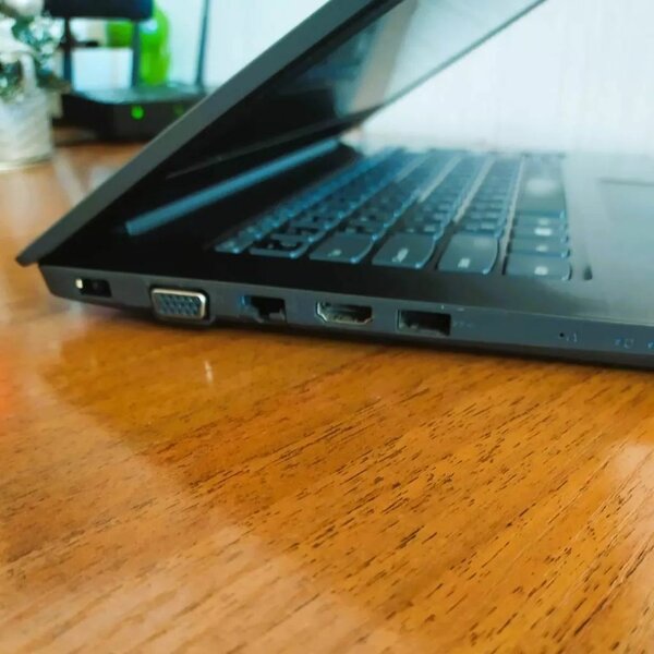 LENOVO V330-14ARR