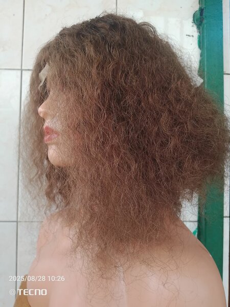 Perruque en dentelle naturelle
