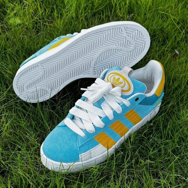 Adidas campus