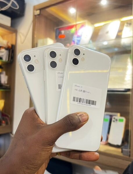 iPhone 11