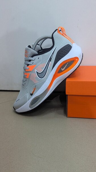 NIKE AIRMAX WINFLO