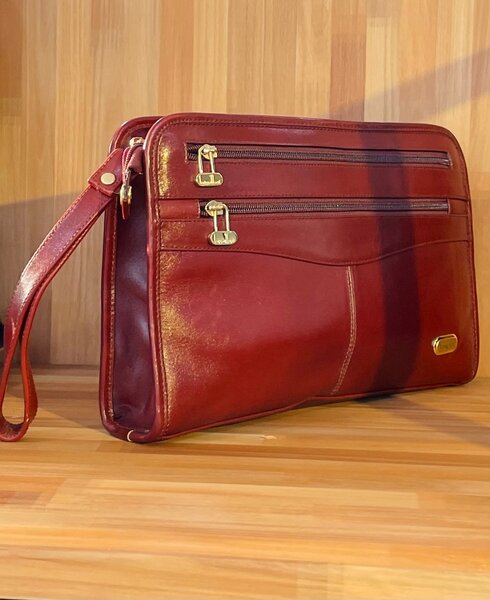 Clutch bag