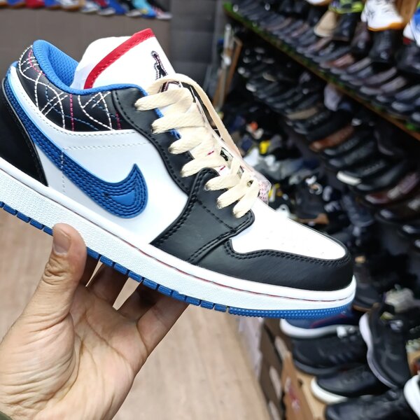 Nike jordan