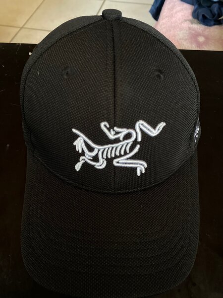 Jill Sanders Caps