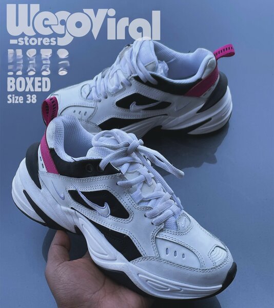 Sneakers NIKE