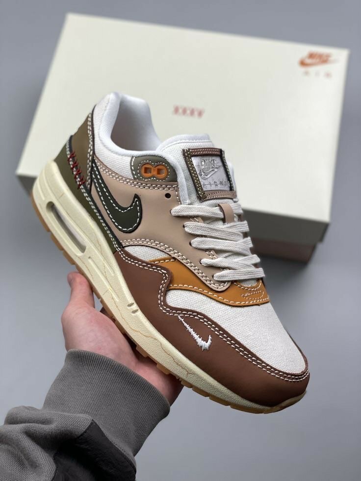 NIKE AIRMAX