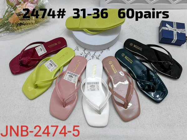 Ladies slippers