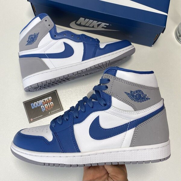 Nike montante stock