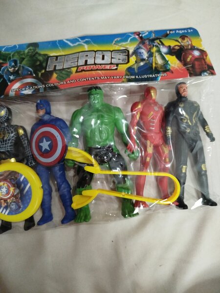 Figurine pour garçon Marvel