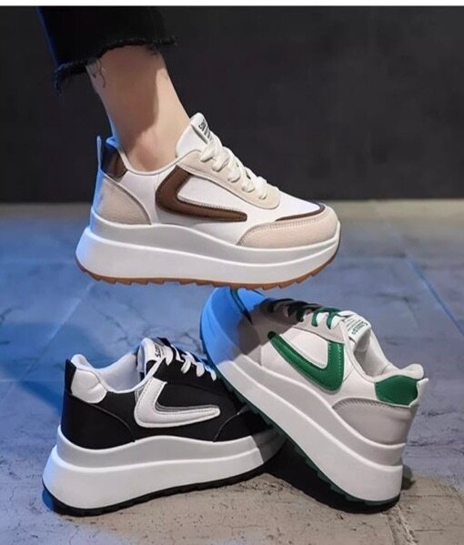 Ladies sneakers