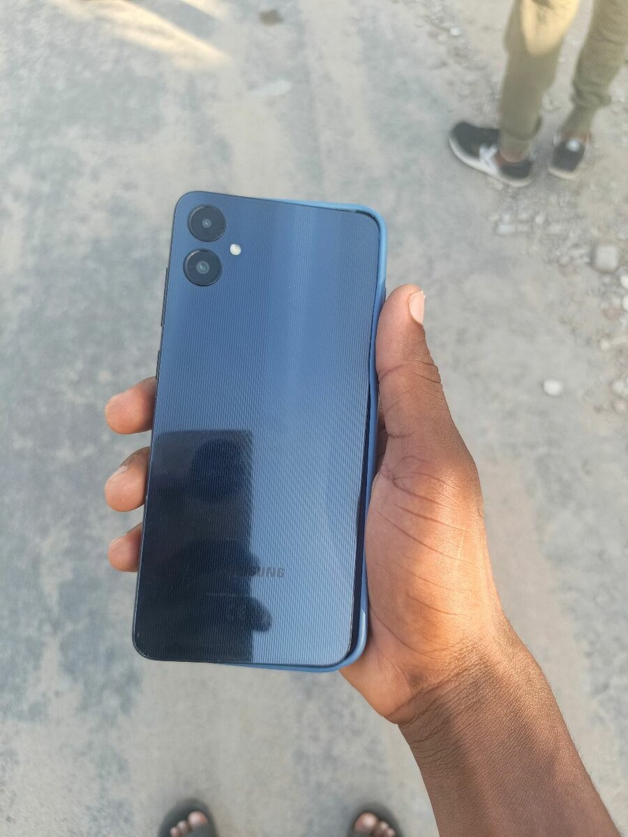 SAMSUMG A05