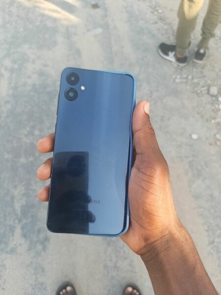 SAMSUMG A05
