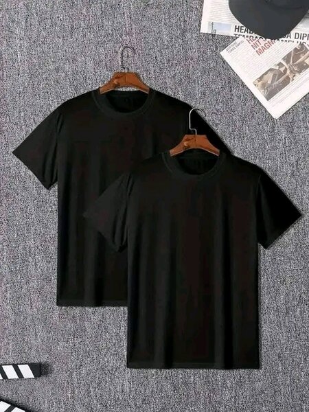 Lot de 2 T-shirts noirs basiques