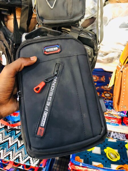 Shoulder bags