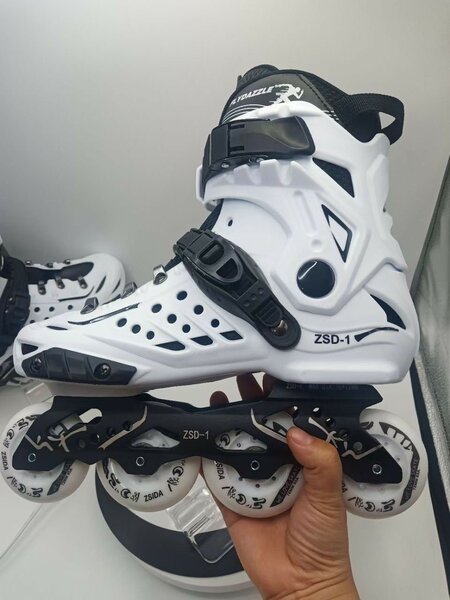 Roller 4