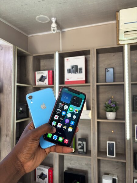 iPhone XR
