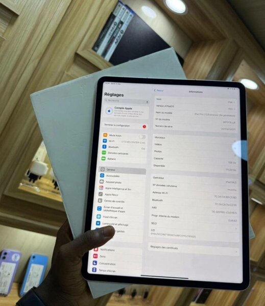 Apple iPad Bleu 10.2" 64GB Wi-Fi