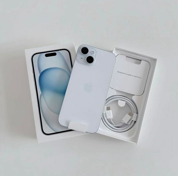 iPhone 15 Simple