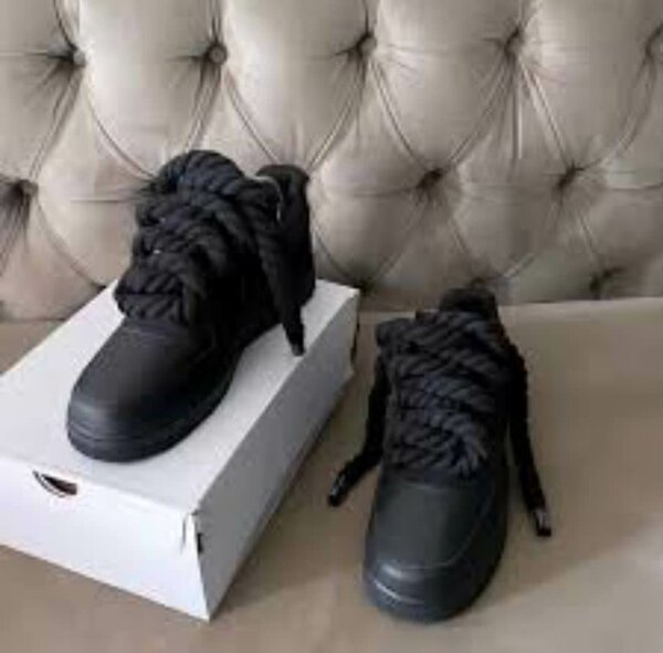 Care shoes