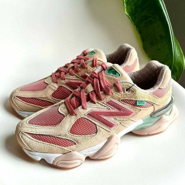 New Balance 9060