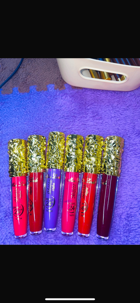 48 hours lip gloss