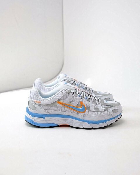 Baskets de course Nike P-6000