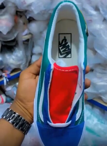 VANS