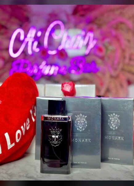 Eau de Parfum Luxueuse Monark