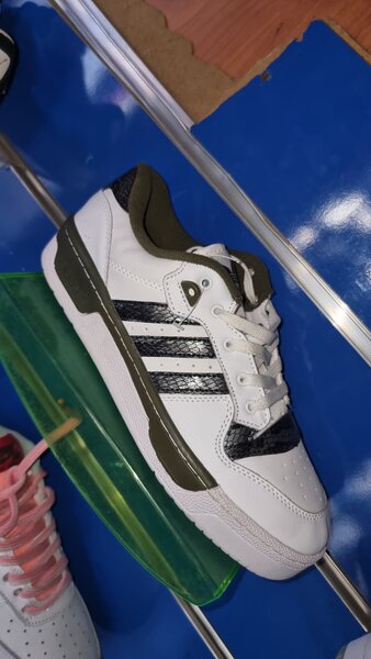 Men's shoes