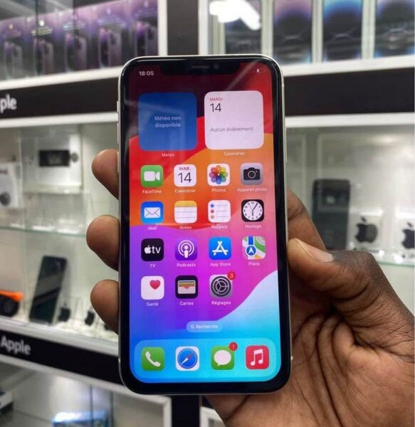 iPhone 12 simple