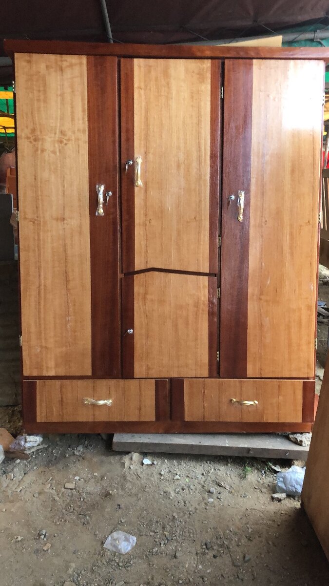 PLACARD 3 battant