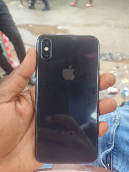 Iphone x  face id ( off)