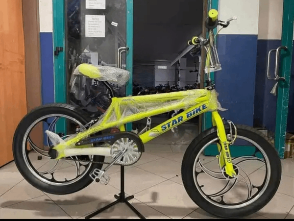 Vélo BMX Enfant Star Bike