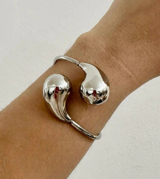 NON TURNISH BANGLES